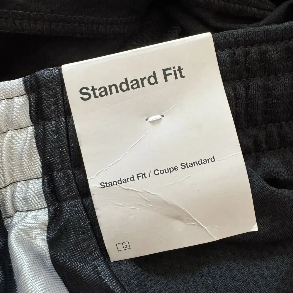 Nike Dri-FIT Kids L Basketball Shorts Black Mesh Athletic Pockets Standard Fit